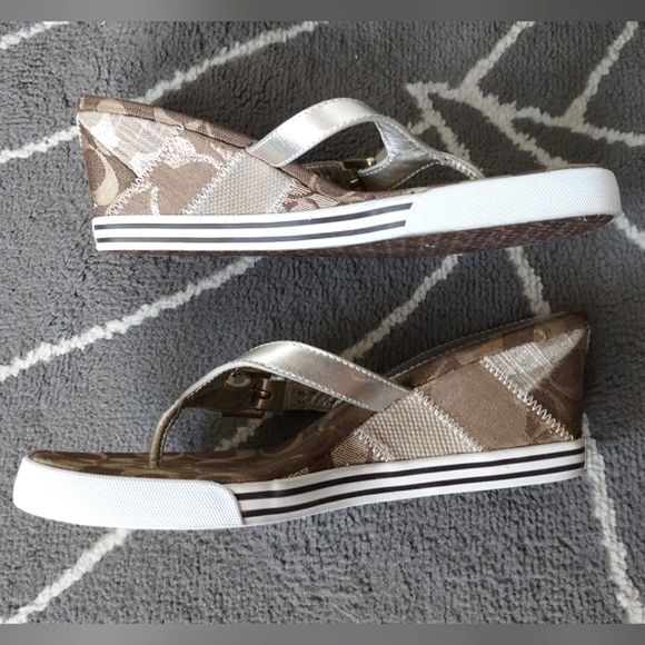 Coach "Pristine" Signature Patchwork Logo Sandals - Picture 5 of 15